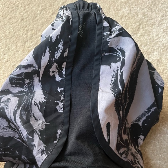 Women’s Nike Dri-Fit Shorts - Picture 8 of 9